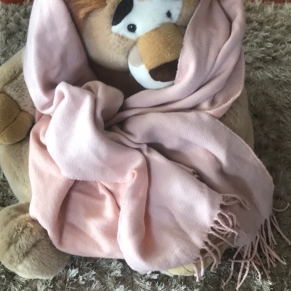 Scarf - Picture 2 of 3